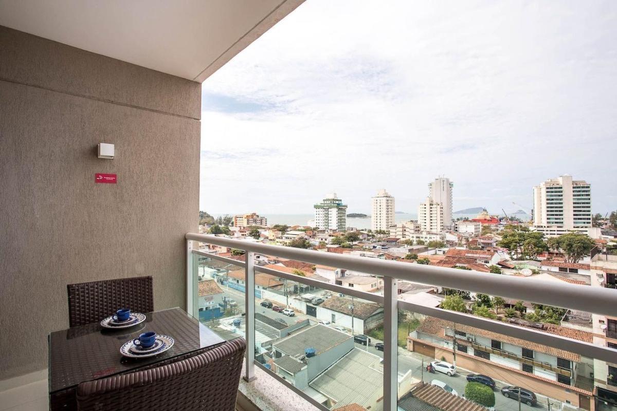Conforto, praticidade e vista panorâmica em Macaé Esterno foto