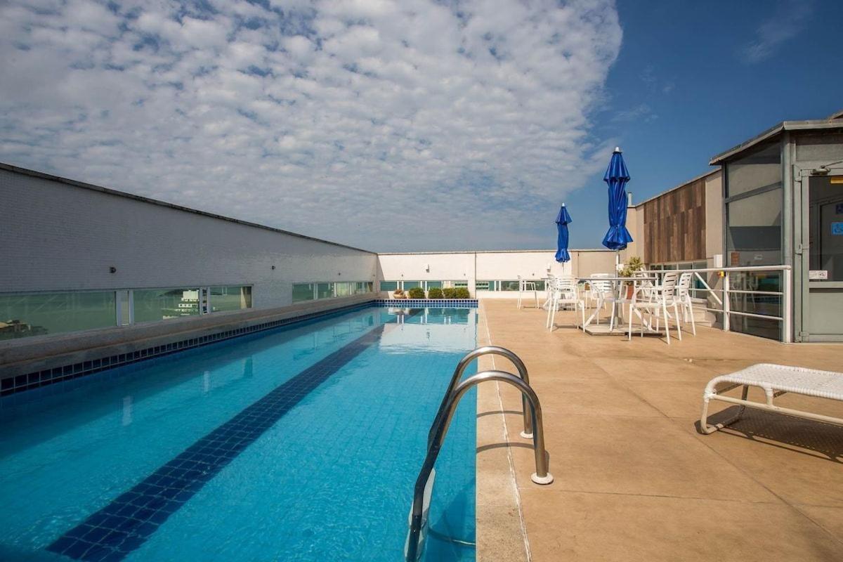 Conforto, praticidade e vista panorâmica em Macaé Esterno foto